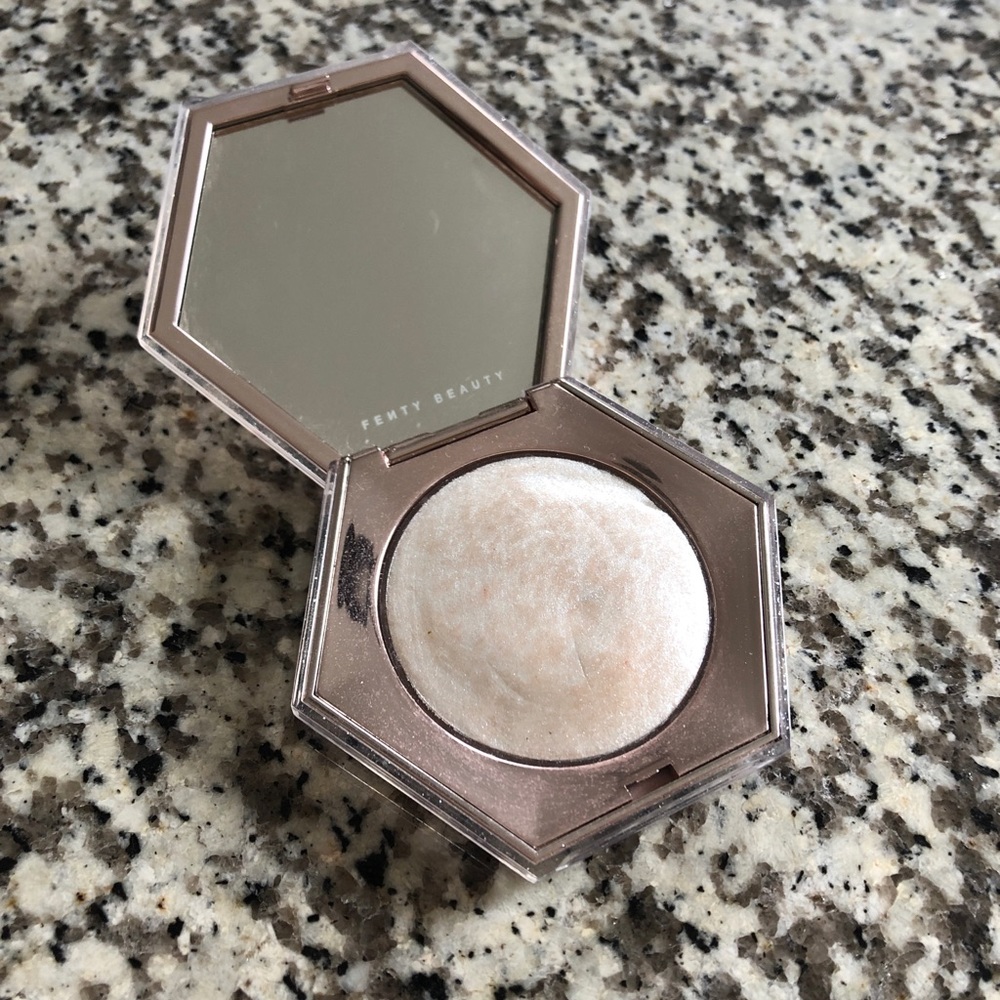 Fenty Highlight